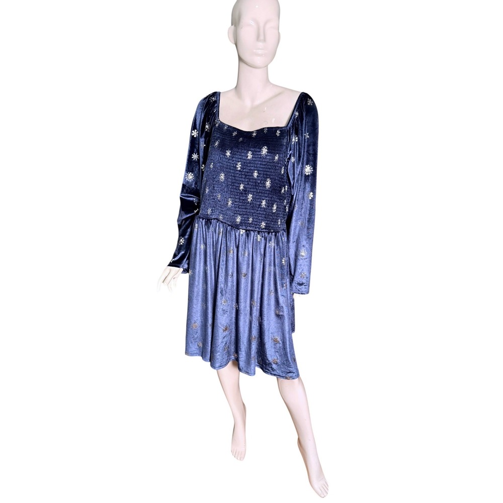 BoxLunch Disney Mickey Mouse Snowflake Navy Blue Velvet Smocked Dress Plus Sz 3
